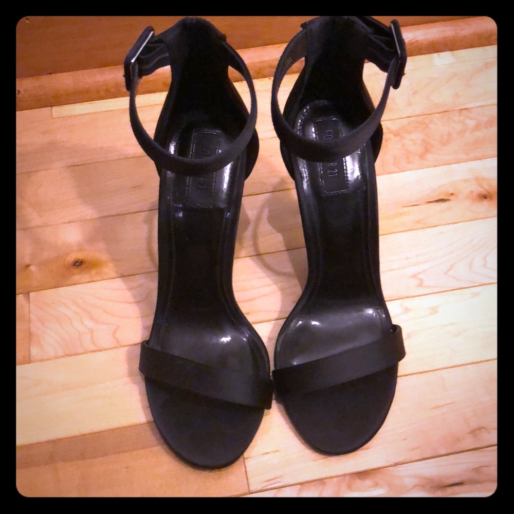 Forever 21 strappy stilettos black